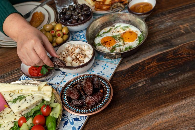 المرأة الحائض والمجاهرة بالإفطار.. اتهامات جاهزة وتمرد خجول