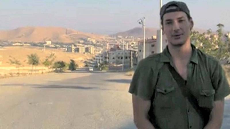 والدة الصحافي الأمريكي المحتجز في سوريا: نعتقد أنه بيد كيان غير النظام السوري
