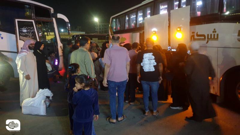 الرقة: مئات السوريين يعودون من لبنان رغم مخاطر القصف والحواجز الأمنية