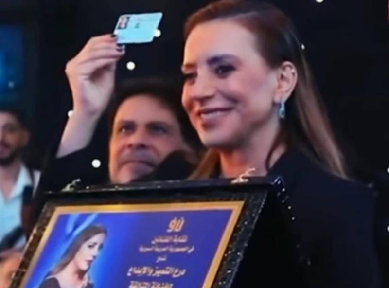 هل حصلت شكران مرتجى على الجنسية السورية حديثاً؟