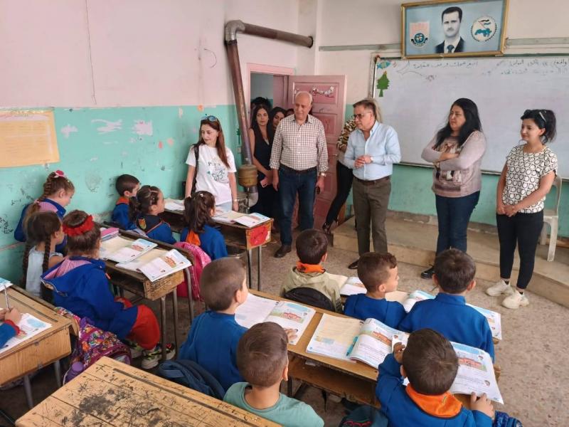 سوريا: عام دراسي بـ كتب مهترئة وممزقة (صور) 
