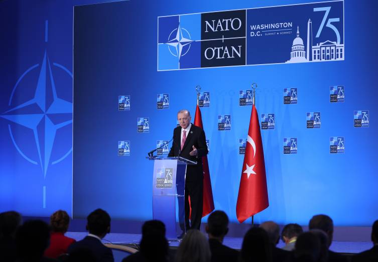 أردوغان: دعوت الأسد إلى تركيا وكلفت وزير الخارجية بالتواصل