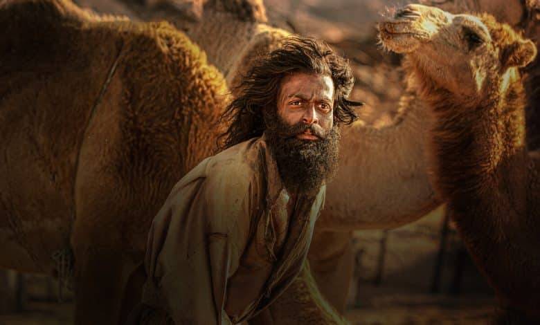 أثار ضجة عالمية.. ما قصة العامل الهندي في فيلم 