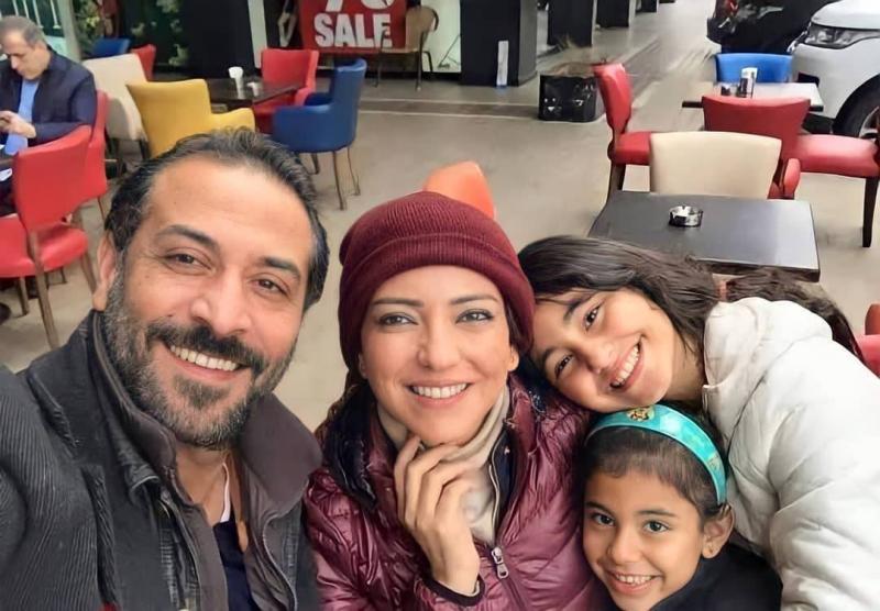 هل تعرّض عبد المنعم عمايري للضرب على يد عناصر بدمشق؟