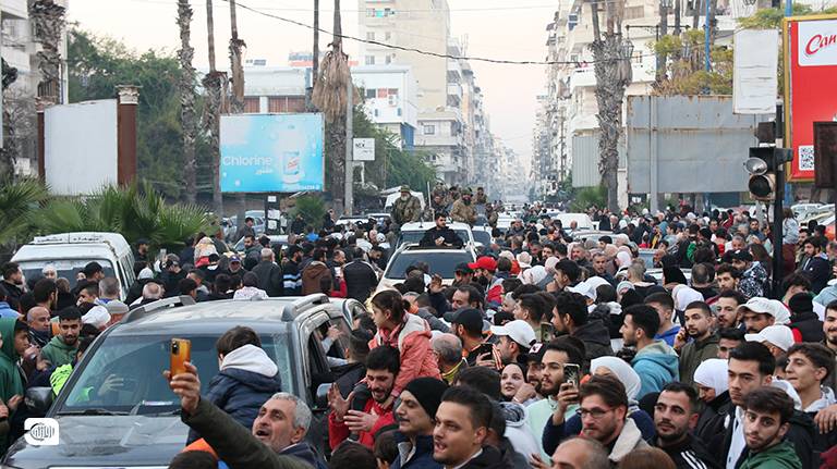 فرحتنا واحدة.. فرّ بشار الأسد وأخذ معه 