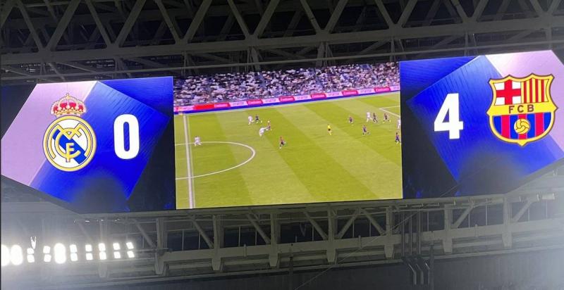 برشلونة يحسم كلاسيكو الأرض برباعية قاسية في معقل النادي الملكي