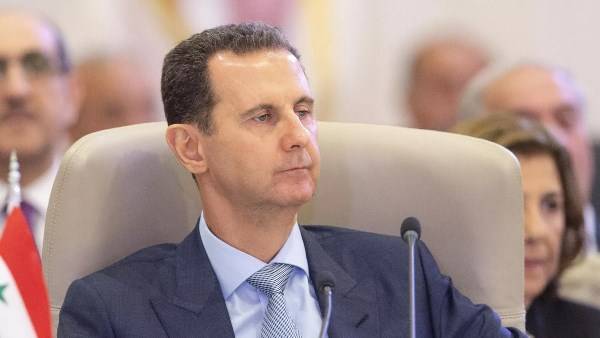 مسؤول سابق في الرئاسة السورية يكشف اللحظات الأخيرة لسقوط الأسد