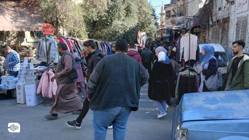 دمشق: البالة تغزو الأسواق الشعبية والشوارع.. فوضى وازدحام 