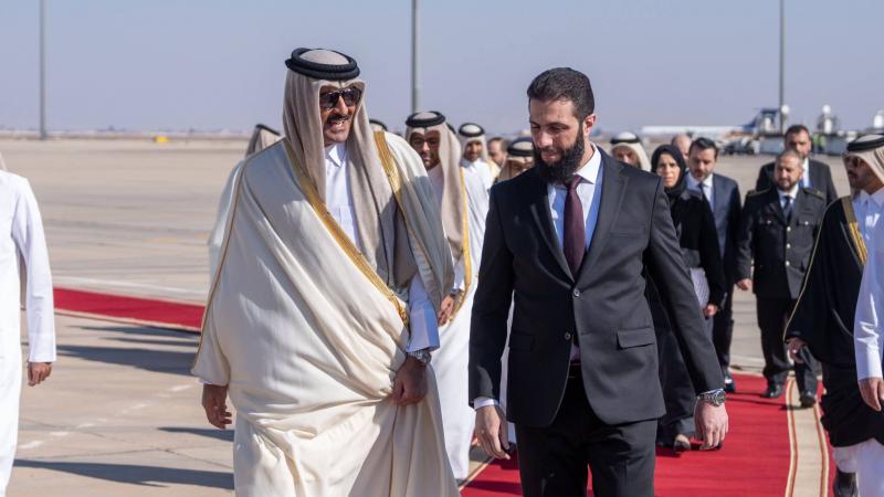 أمير قطر يصل إلى دمشق وأول لقاء لأحمد الشرع بصفته رئيساً