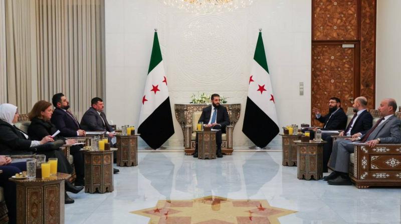 الإعلان الدستوري في سوريا.. ما الانتقادات عقب تسمية لجنة صياغة المسودة؟