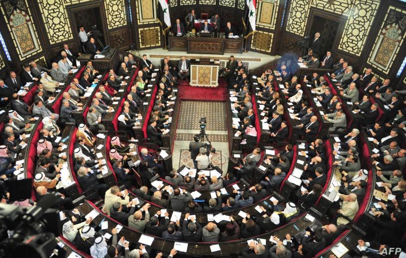 مجلس الشعب: إسقاط عضوية ورفع حصانة عن نوابه خلال 90 يوماً فقط