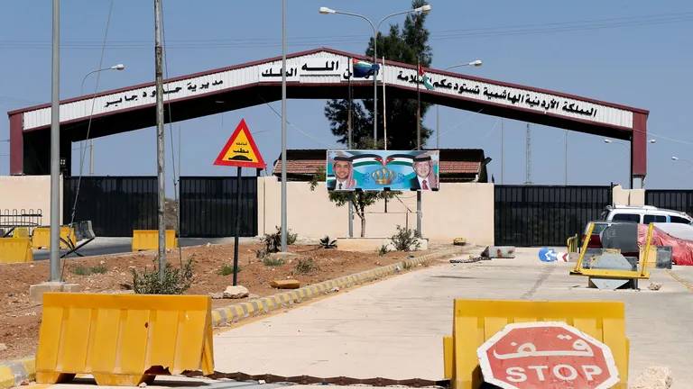 عودة 40 عائلة من الأردن إلى سوريا بشكل طوعي