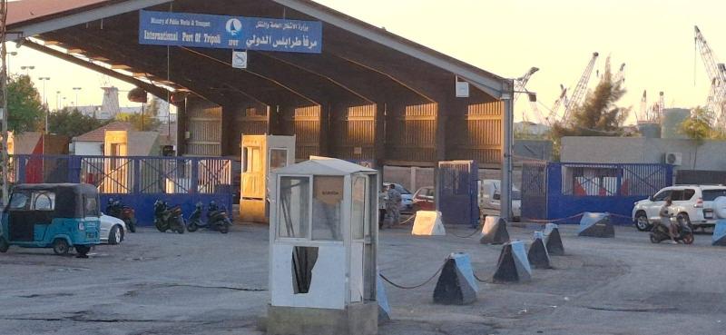 براً وبحراً… طرق نجاة السوريين من لبنان محاصرة