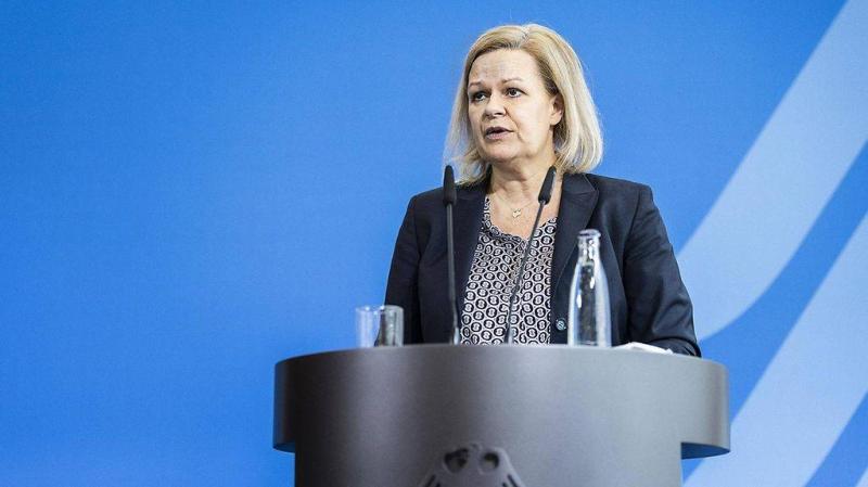 وزيرة الداخلية الألمانية تتوعد بترحيل مرتكبي الجرائم السوريين إلى بلادهم