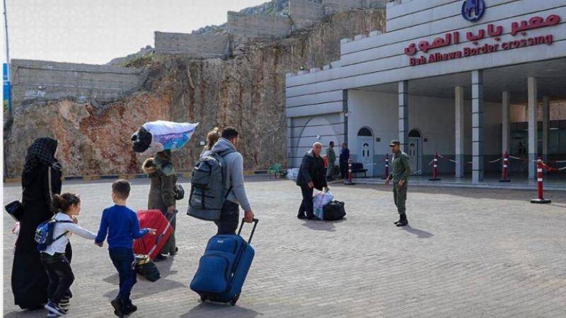 أكثر من مئة ألف عائد من المعابر مع تركيا.. ما التحديات المحتملة؟