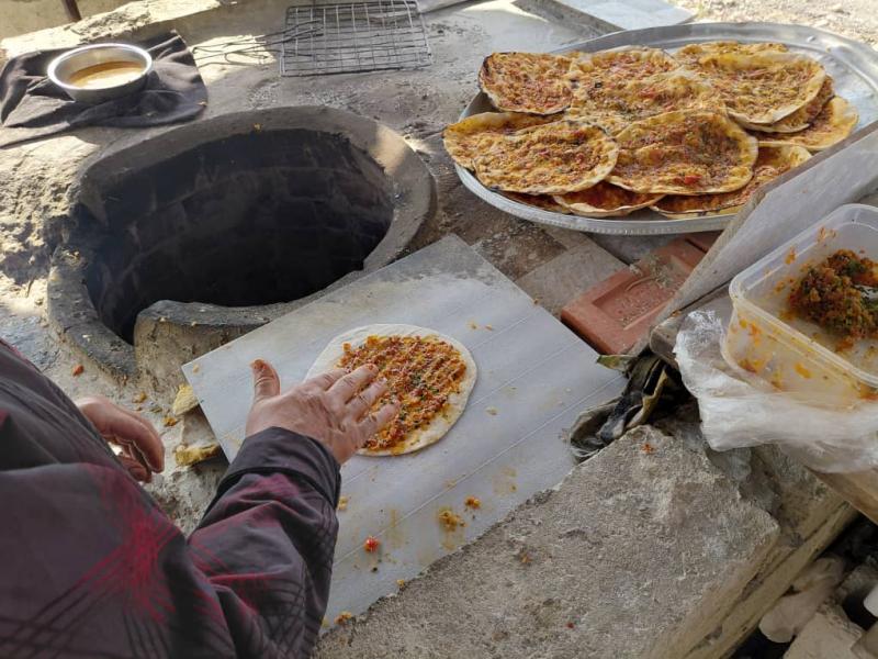 نساء ريف اللاذقية يواجهنَ تكاليف المعيشة بـ 