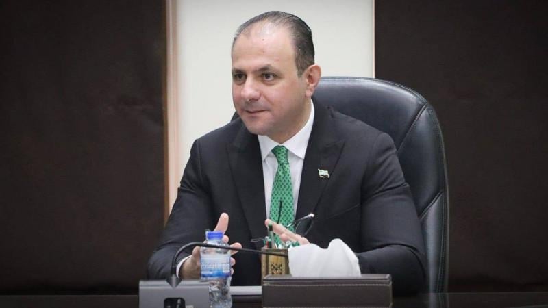 ماهر الشرع وظهور أول في قصر الشعب بعد أنباء توليته 