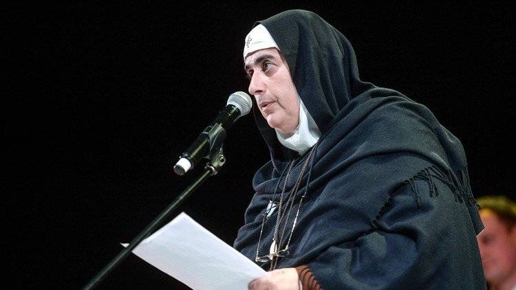 من هي الراهبة أغنيس التي أثارت غضب السوريين؟