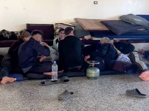 آلاف النازحين من الساحل السوري يصلون  لبنان وسط غياب المساعدات