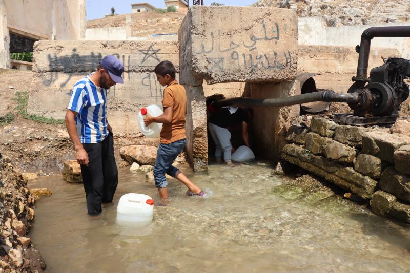 شح المياه في ريف حماة: معاناة مستمرة وحلول سطحية لا تكفي