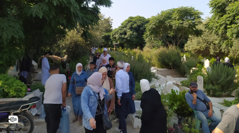 صلاى العيد وزيارة المقابر من اللاذقية
