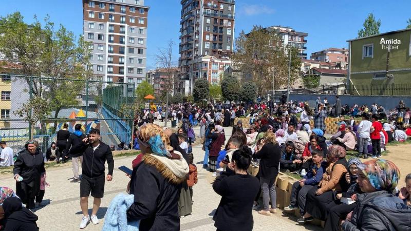 هربوا بالأوراق الرسمية وتركوا الأحذية.. ليلة زلزال إسطنبول