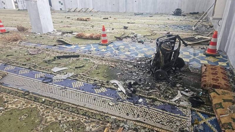 انفجار داخل جامع علي بن أبي طالب بوادي الذهب يسفر عن ضحايا ومصابين
