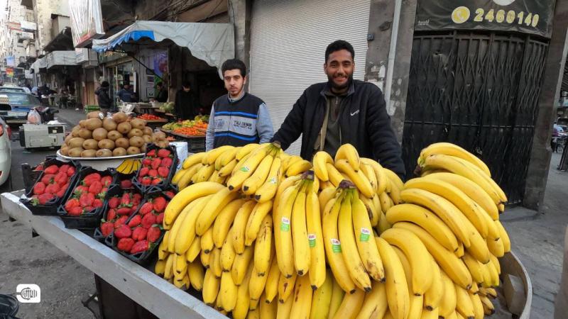 Dollar Pricing, Syrian Pound Wages: A Formula Draining Syrians’ Pockets