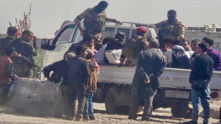 الجيش السوري يسيطر على الرقة  والإدارة الذاتية تدعو للنفير العام