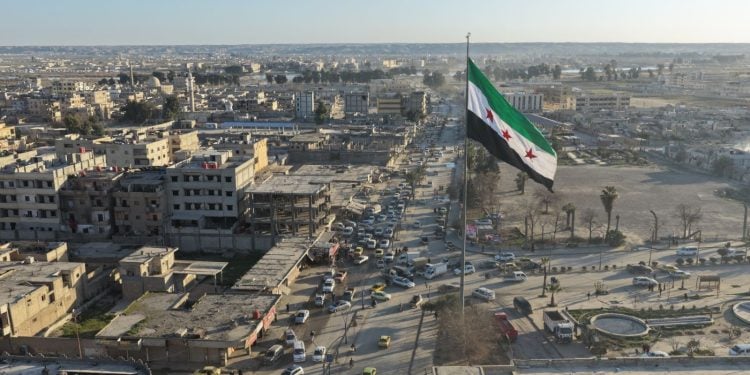 الرقة: احتجاجات غاضبة ومطالبات بوقف جرافات الهدم شمال 