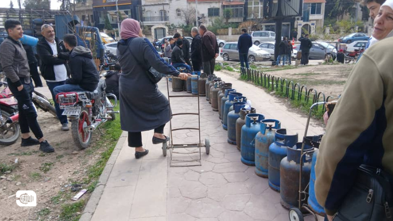 اختفاء مفاجىء للغاز بدمشق يعيد مشاهد الانتظار و