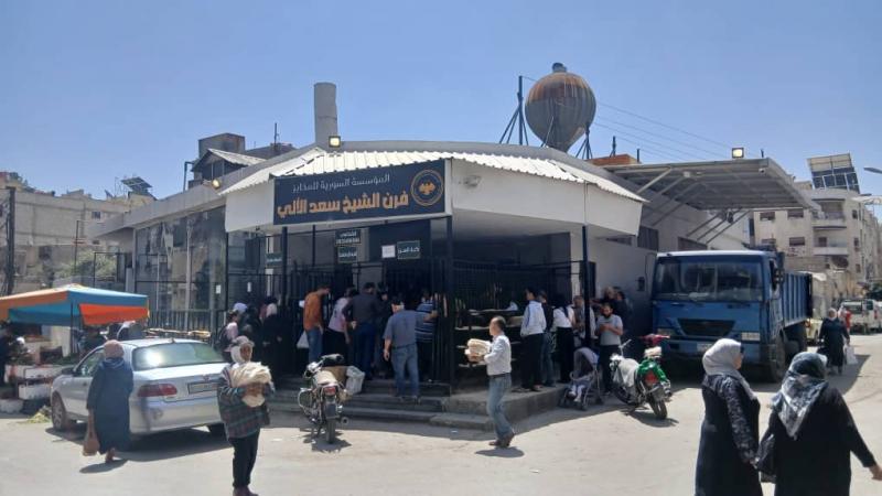 رغيفٌ أخفّ.. جوعٌ أثقل.. والمواطن خسران بالميزان