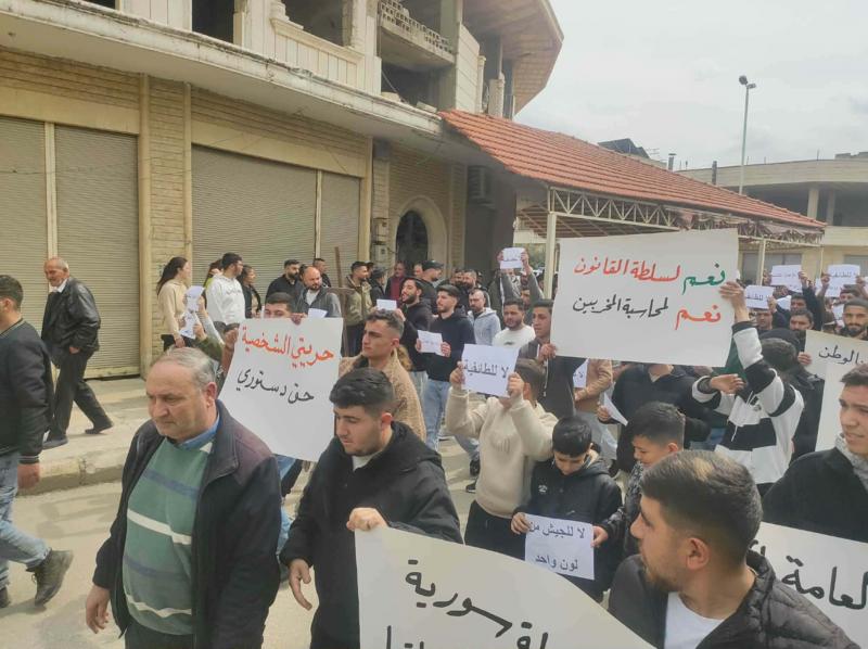 دعوات لمحاسبة المتهمين بعنف السقيلبية وإلغاء المظاهر الاحتفالية خارج الكنائس