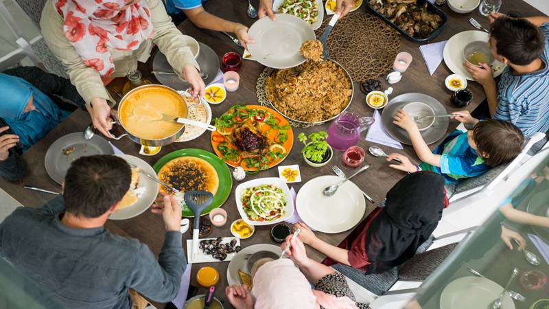 كيف تكبح الجوع العاطفي عند إفطار رمضان؟
