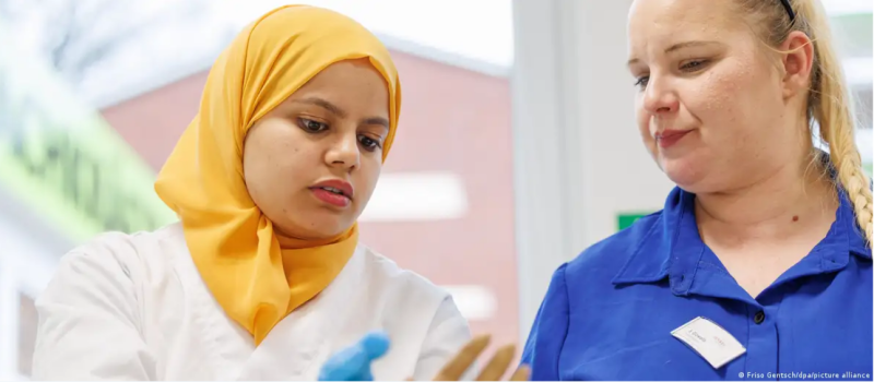 فجوة الأجور بين الألمان والأجانب لا تزال كبيرة.. ما سبب ذلك؟