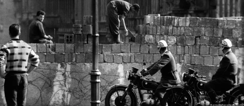 في ذكرى بناء جدار برلين.. كيف كانت ألمانيا في عام 1961؟