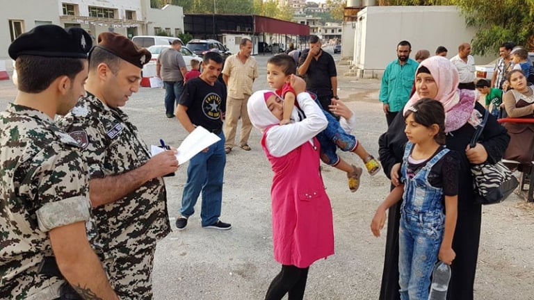 السوريون في لبنان المتأزم... لا يسعنا سوى الصبر!
