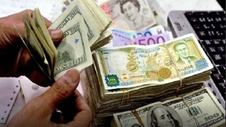 الصراع الروسي الإيراني يرخي بظلاله على سعر صرف الليرة السورية