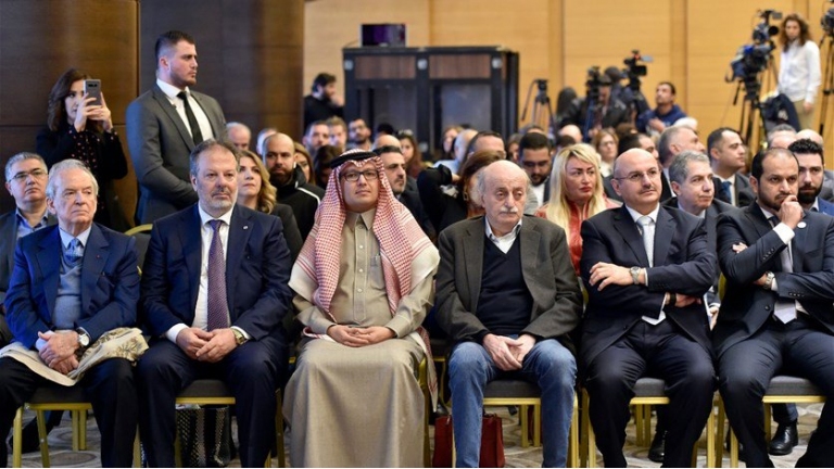 وليد جنبلاط: عودة النازحين السوريين لن تتحقق طالما النظام السوري يرفض عودتهم