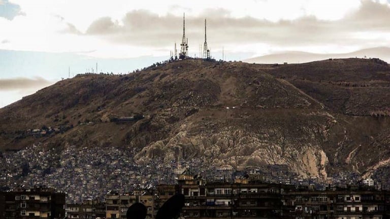 انفجارات في جبل قاسيون..وقوات النظام تتحضر لهجوم على الغوطة