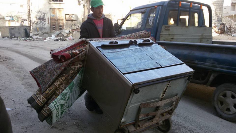 حلب.. قصف وبرد ونزوح