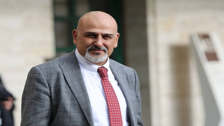جمال سليمان يُعلّق عضويته في اللجنة الدستورية 