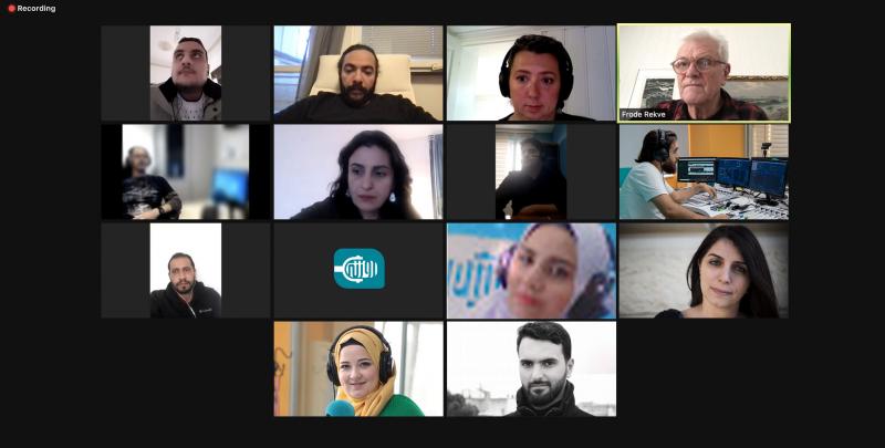 Rozana Organizes a Training on Creating Press Stories Through Podcasts